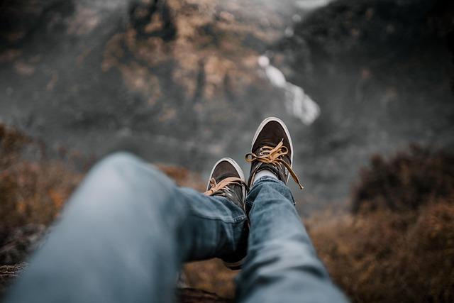 Stride with Confidence: The Best Hiking Boots for Flat Feet
